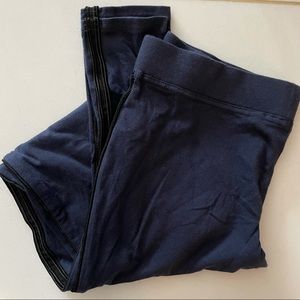 Marc jacobs navy leggings with black piping on the sides